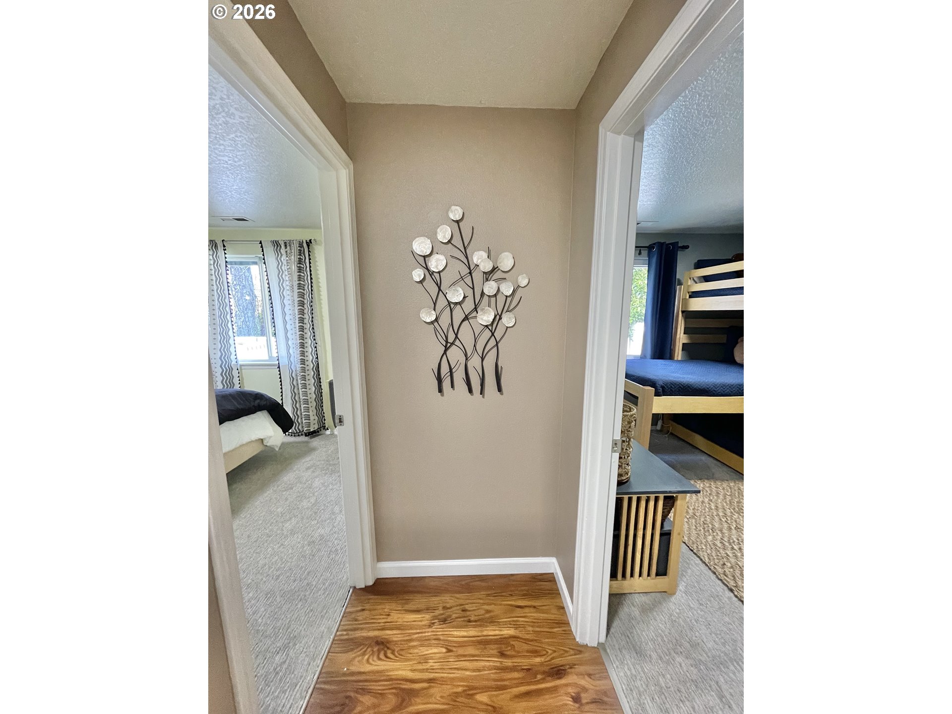 135 Wander Way Southeast Salem, OR 97301 - Photo 26 of 36 a view of livingroom with hallway