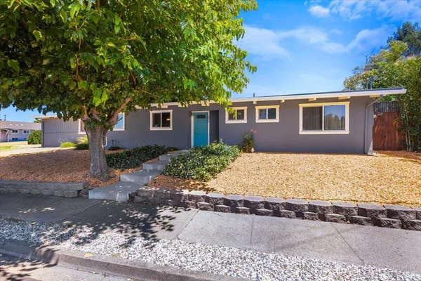 $695,000 | 399 Bonnie Avenue, Rohnert Park, CA 94928