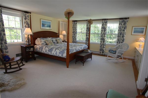 64 Bubier Road Marblehead, MA 01945 - Photo 8 of 10 Gallery Image 8
