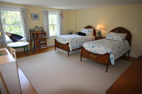 64 Bubier Road Marblehead, MA 01945 - Photo 9 of 10 Gallery Image 9