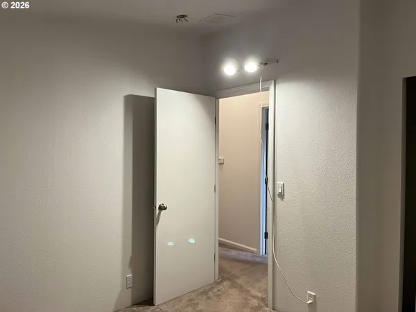 $399,900 | 11211 Highway 36, Mapleton, OR 97453