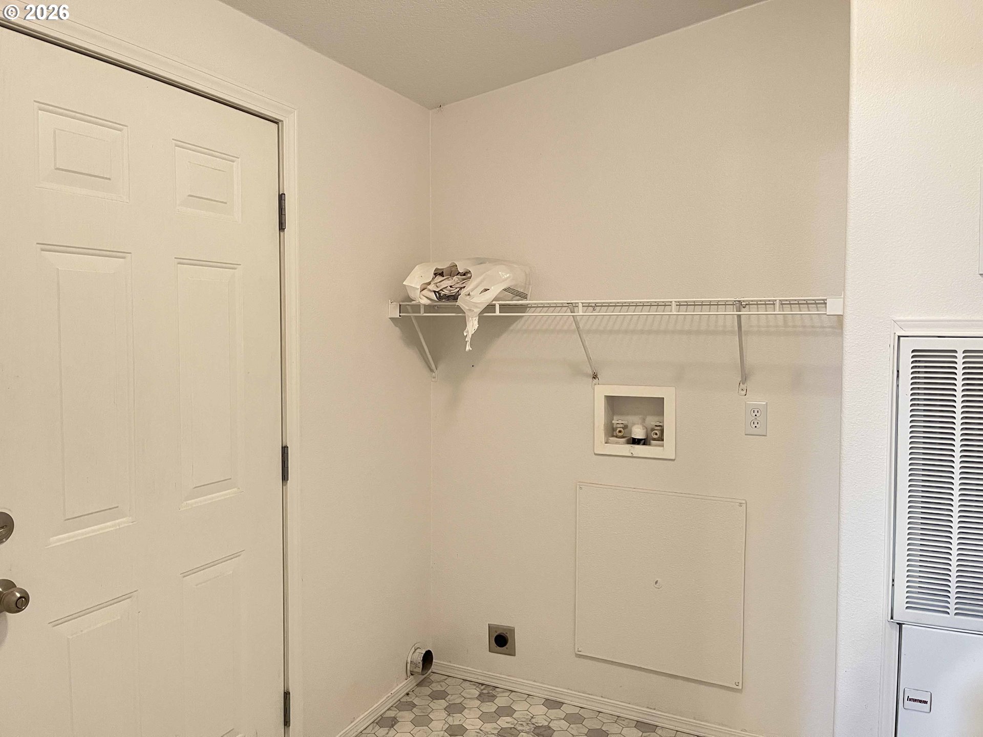 11211 Highway 36 Mapleton, OR 97453 - Photo 24 of 45