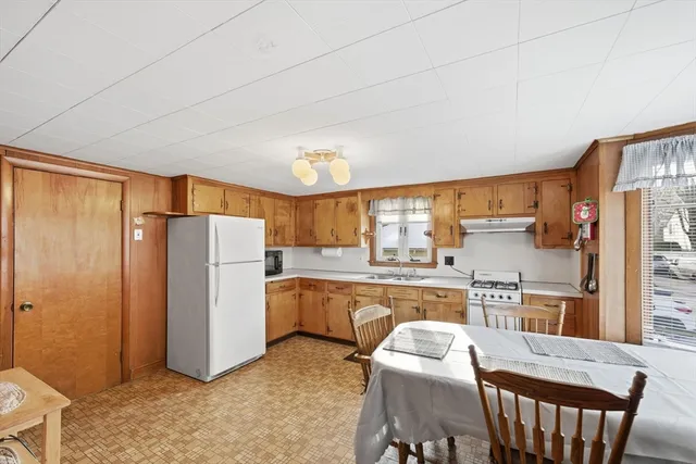 $899,900 | 21-23 Eastern Avenue, Woburn, MA 01801