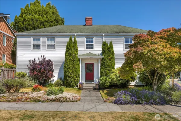 $299,900 | 7900 Ashworth Avenue North, Unit 7, Seattle, WA 98103