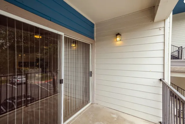 $1,305 | 10505 South I-35 Frontage Road, Unit 432, Austin, TX 78747