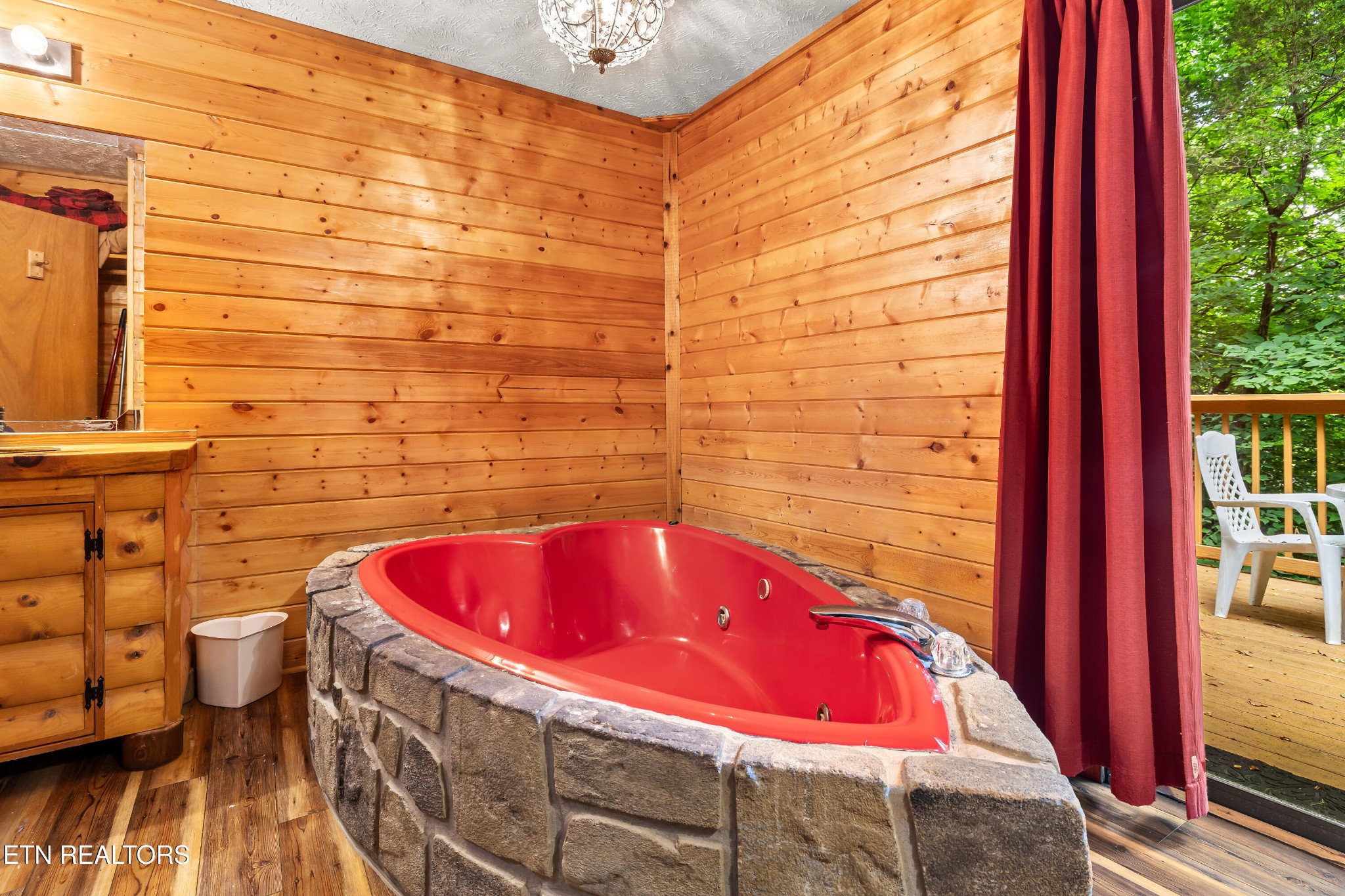 2036 Ridge Road, Unit 14 Pigeon Forge, TN 37863 - Photo 17 of 27 Gallery Image 17