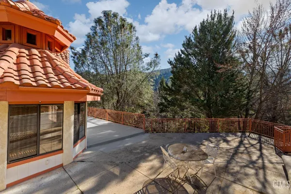$400,000 | Undisclosed Address, Caliente, CA 93518