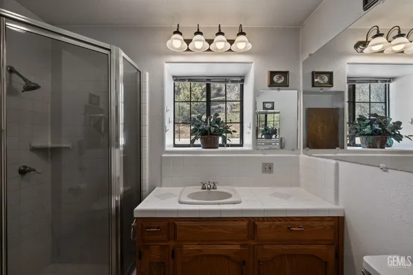 $400,000 | Undisclosed Address, Caliente, CA 93518