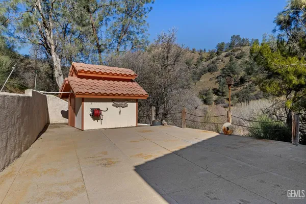$400,000 | Undisclosed Address, Caliente, CA 93518