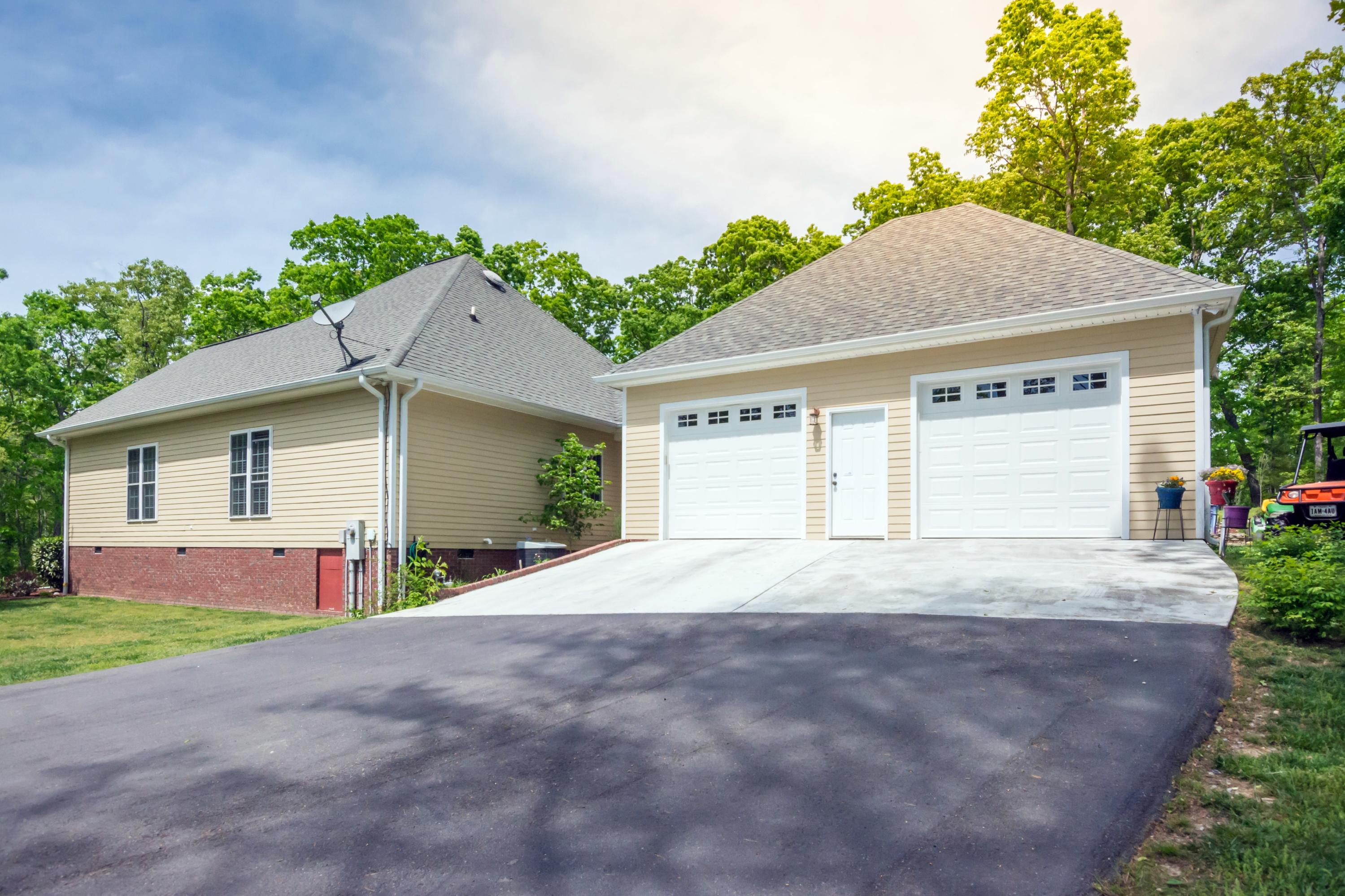 2468 Hudlow Loop Road Dunlap, TN 37327 - Photo 29 of 33 Garage Side