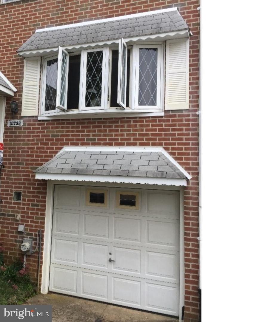 10733 Philcrest Road Philadelphia, PA 19154 - Photo 1 of 18 Exterior Front