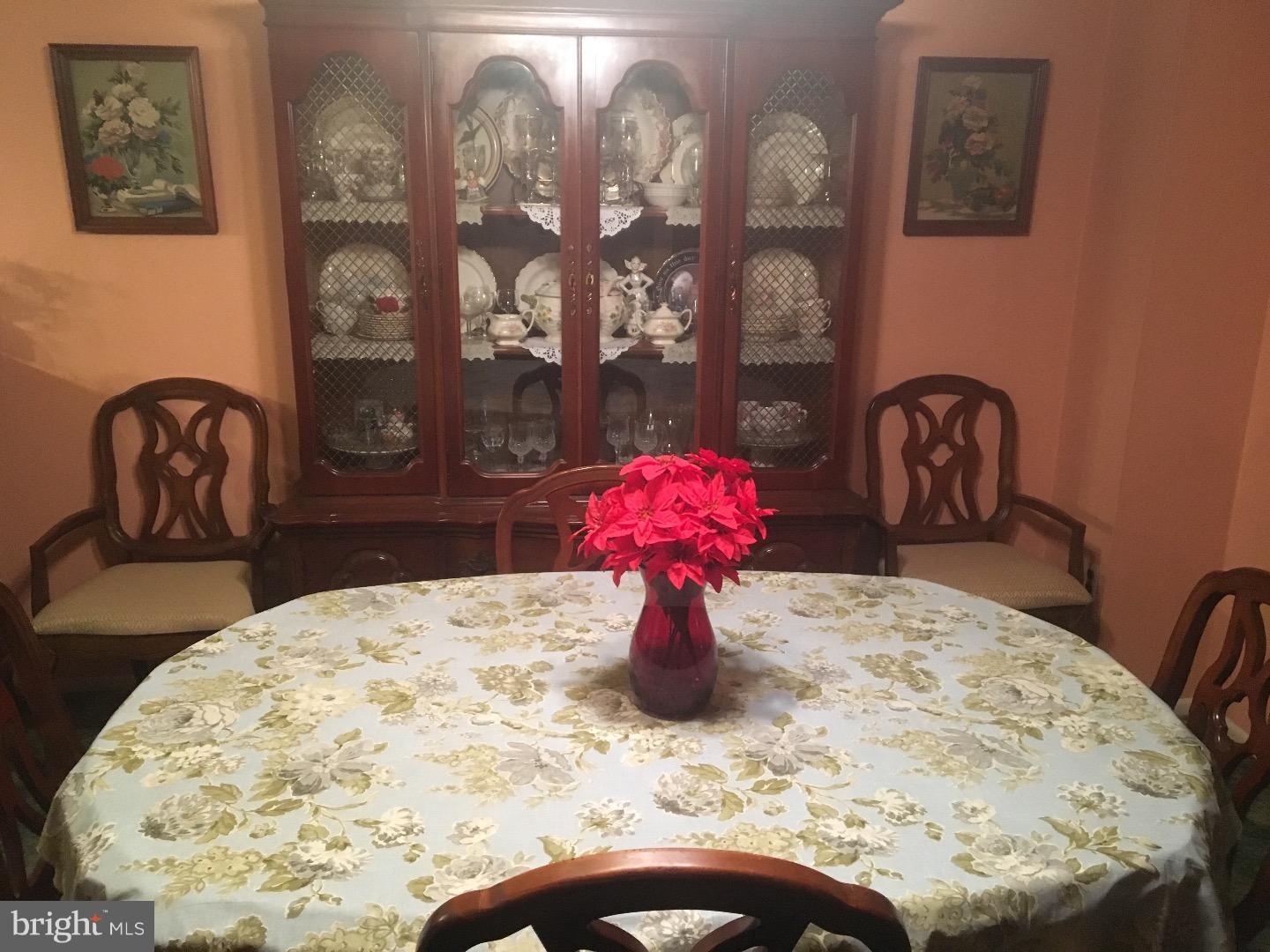 10733 Philcrest Road Philadelphia, PA 19154 - Photo 9 of 18 Gallery Image 9