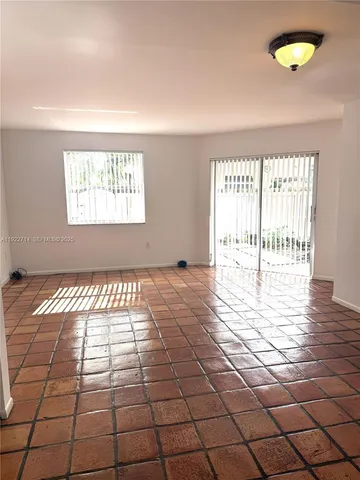 $2,500 | 6860 Southwest 45th Lane, Unit 4, Miami, FL 33155