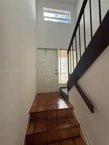 $2,500 | 6860 Southwest 45th Lane, Unit 4, Miami, FL 33155