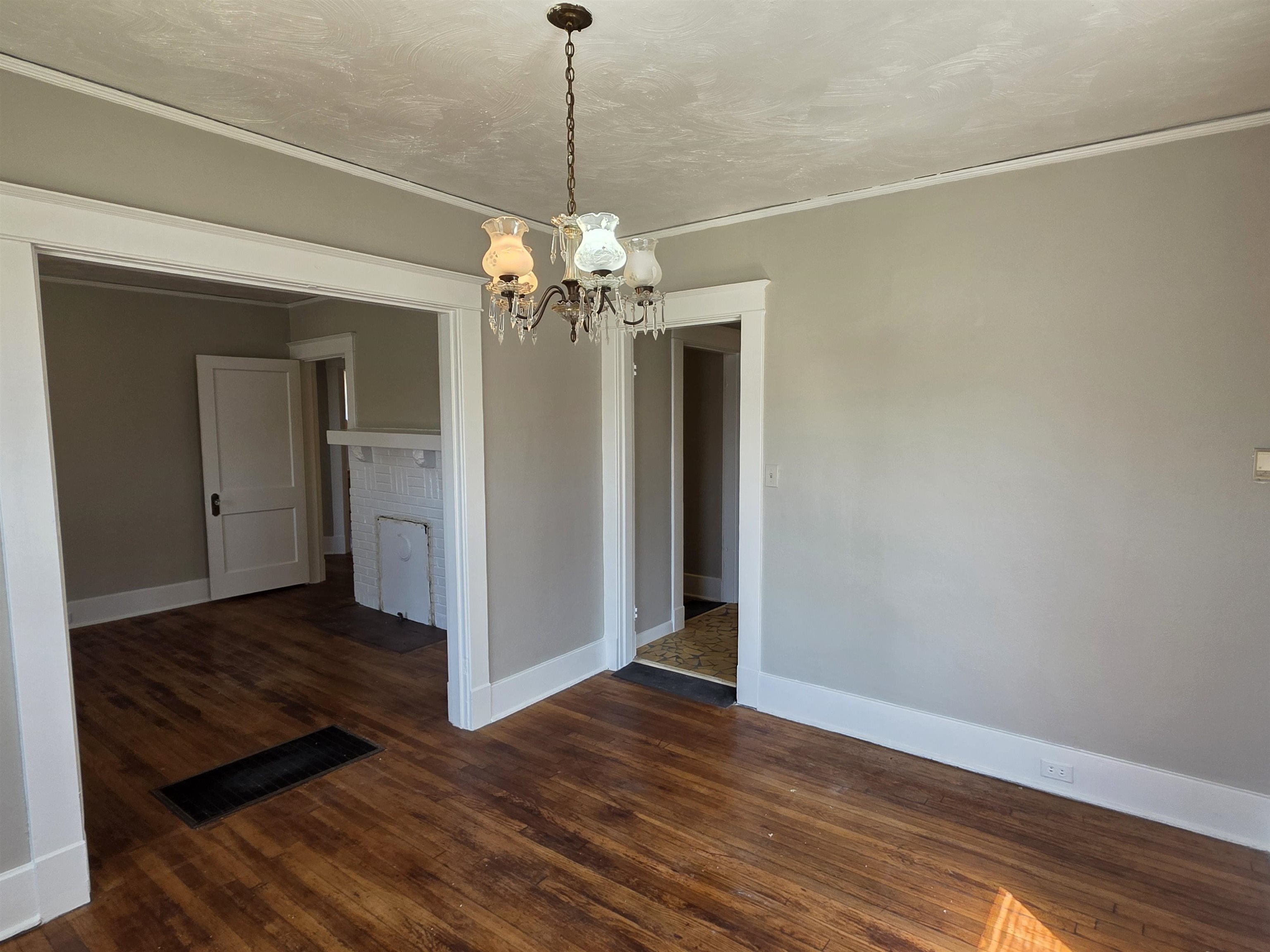 1404 Cameron Street Memphis, TN 38106 - Photo 11 of 37 a view of a livingroom with wooden floor
