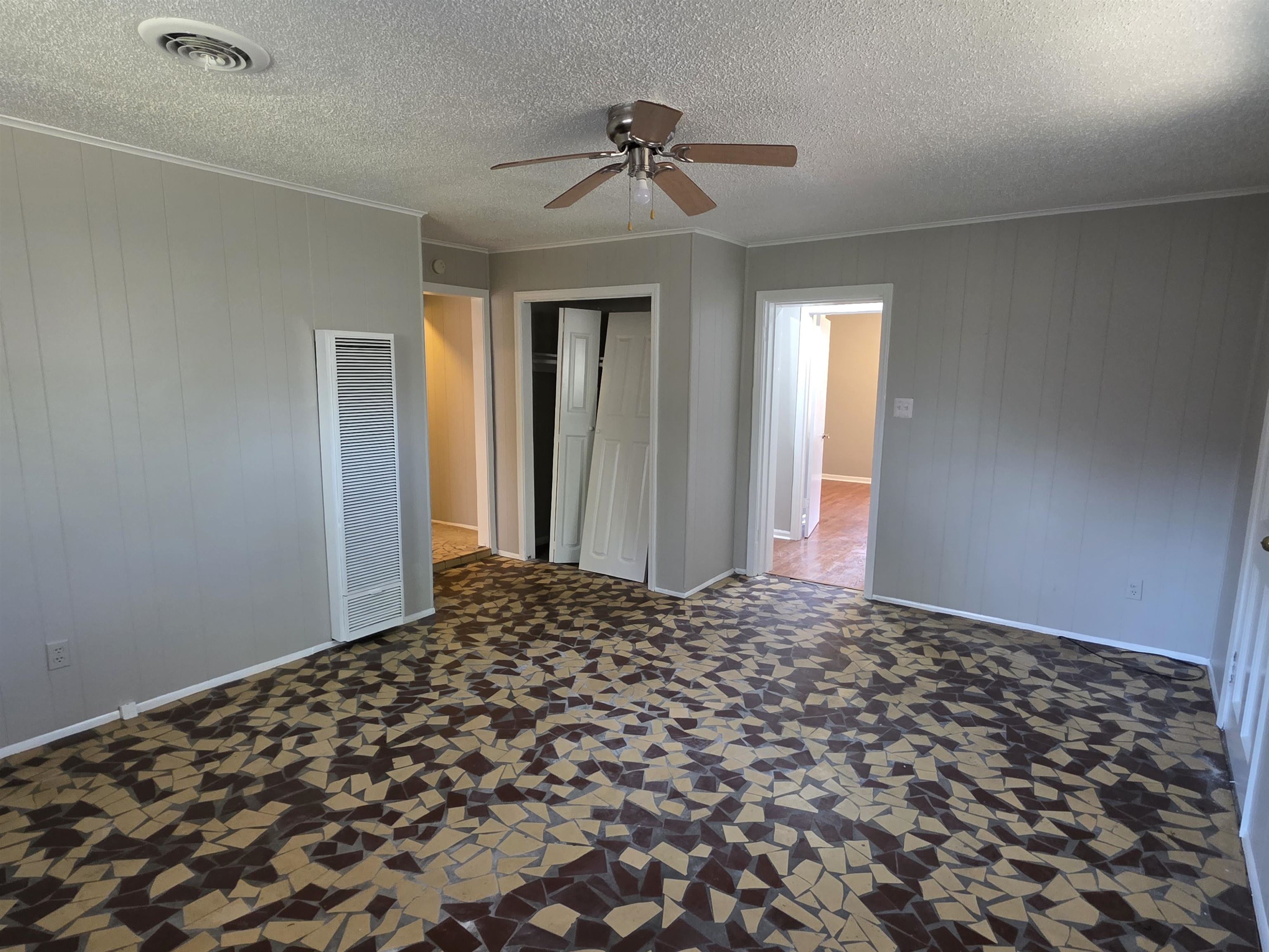 1404 Cameron Street Memphis, TN 38106 - Photo 23 of 37 a bedroom with a bed and a window