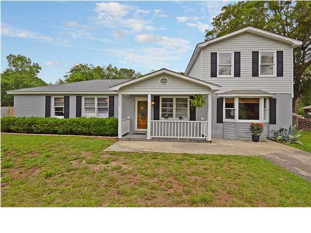 1323 Stone Post Road Charleston, SC 29412 - Photo 1 of 24 Primary Photo