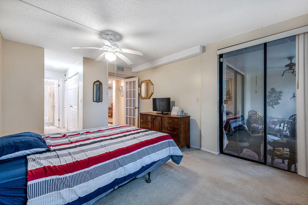 3680 Inverrary Drive, Unit 1V Lauderhill, FL 33319 - Photo 11 of 35 3680InverraryLnDrapt1V.Lauderhill-11
