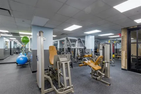 $4,999 | 305-315 East 86th Street, Unit 1HE | Upper East Side