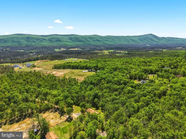 $389,000 | 553 Mt Of Olives Trail, Fort Valley, VA 22652