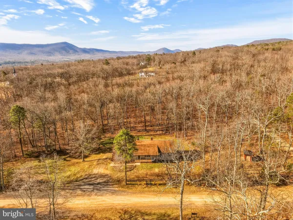 $475,000 | 553 Mt Of Olives Trail, Fort Valley, VA 22652