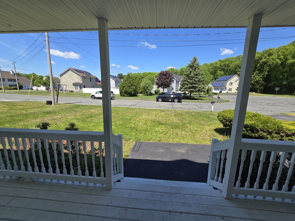 4 Panarelli Way Webster, MA 01570 - Photo 4 of 39