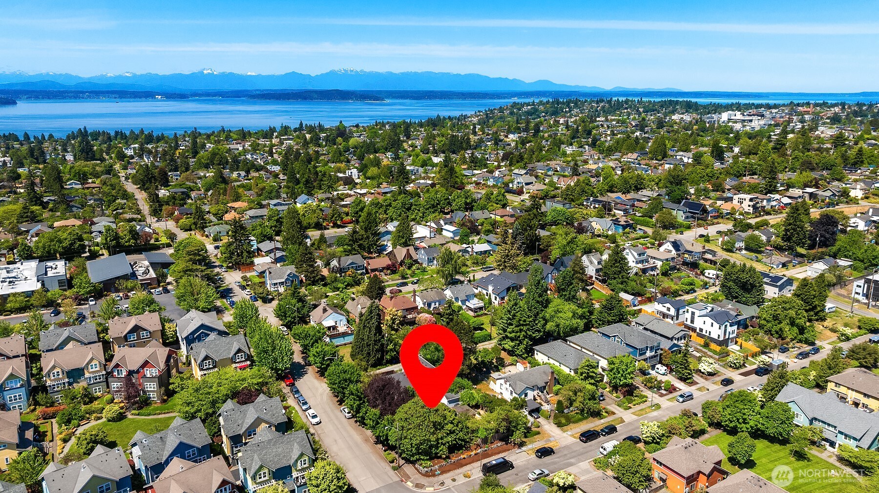 3202 Southwest Raymond Street Seattle, WA 98126 - Photo 4 of 22