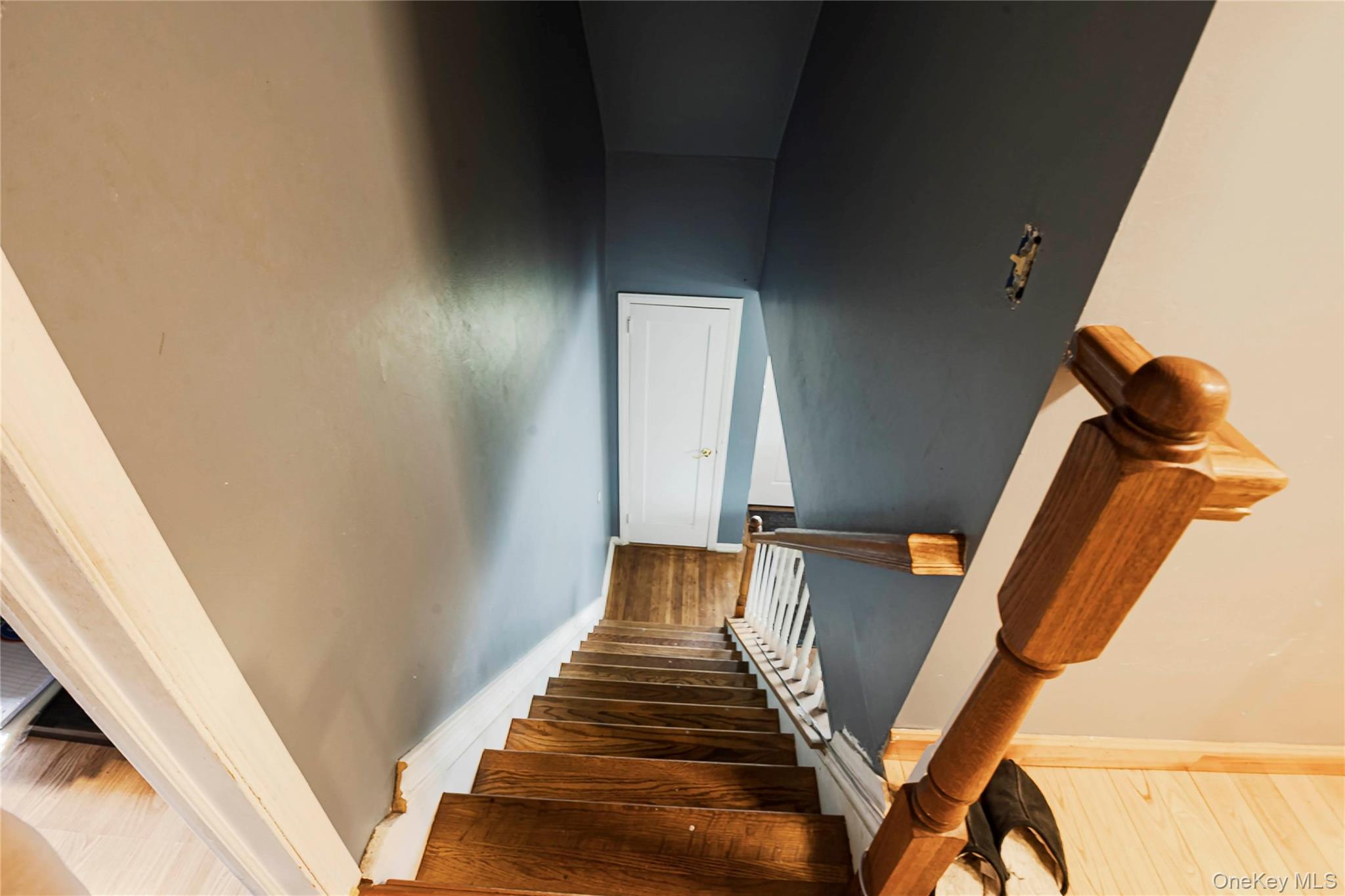 2687 Fox Road Baldwin, NY 11510 - Photo 17 of 27 a view of entryway