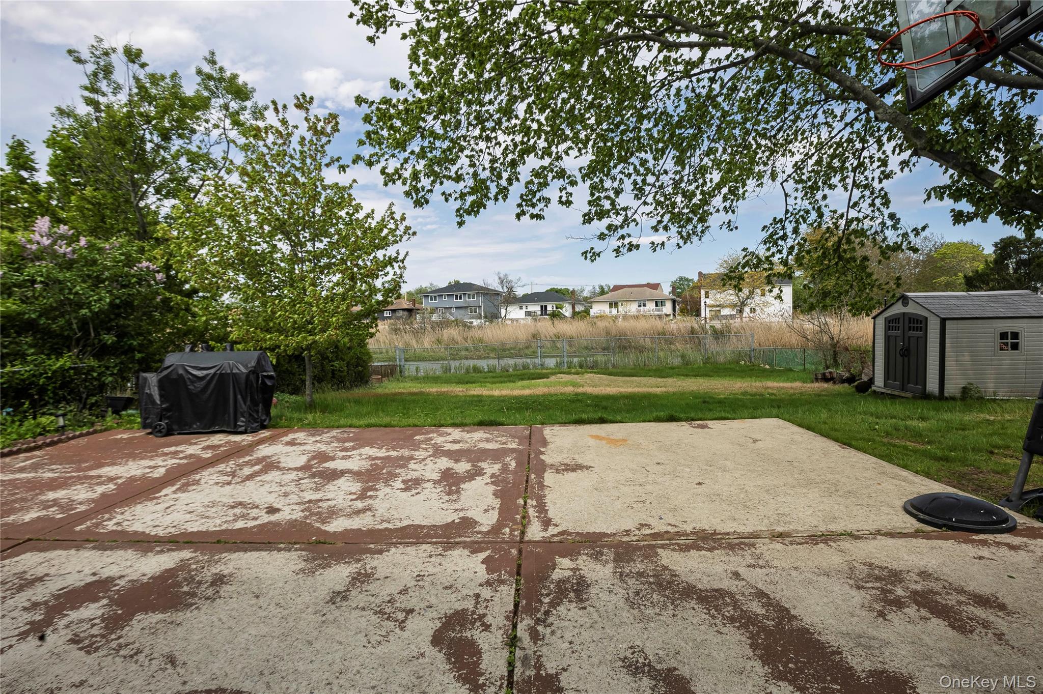 2687 Fox Road Baldwin, NY 11510 - Photo 6 of 27 a view of a park