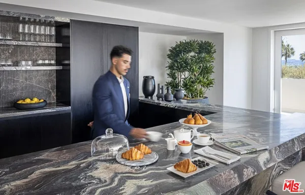 $4,995,000 | 9200 Wilshire Boulevard, Unit 203E, Beverly Hills, CA 90212