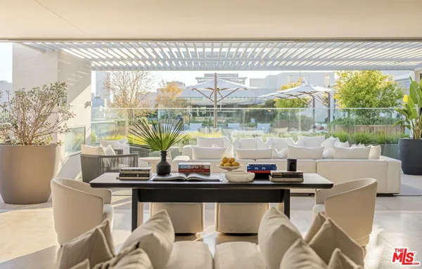 $4,995,000 | 9200 Wilshire Boulevard, Unit 203E, Beverly Hills, CA 90212