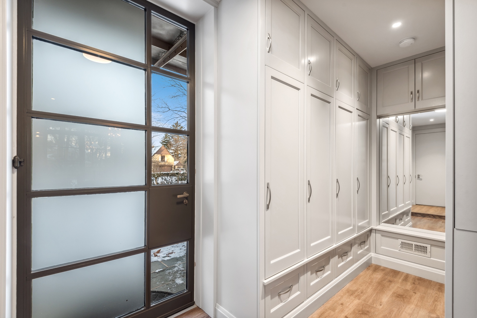 927 Romona Road Wilmette, IL 60091 - Photo 29 of 82 Gallery Image 29