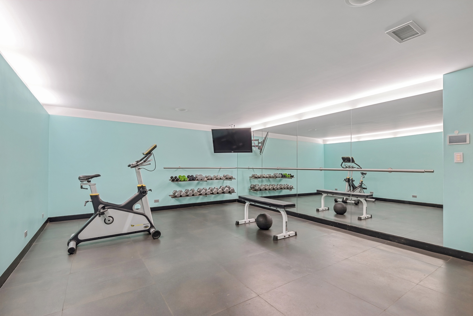 927 Romona Road Wilmette, IL 60091 - Photo 55 of 82 Gallery Image 55