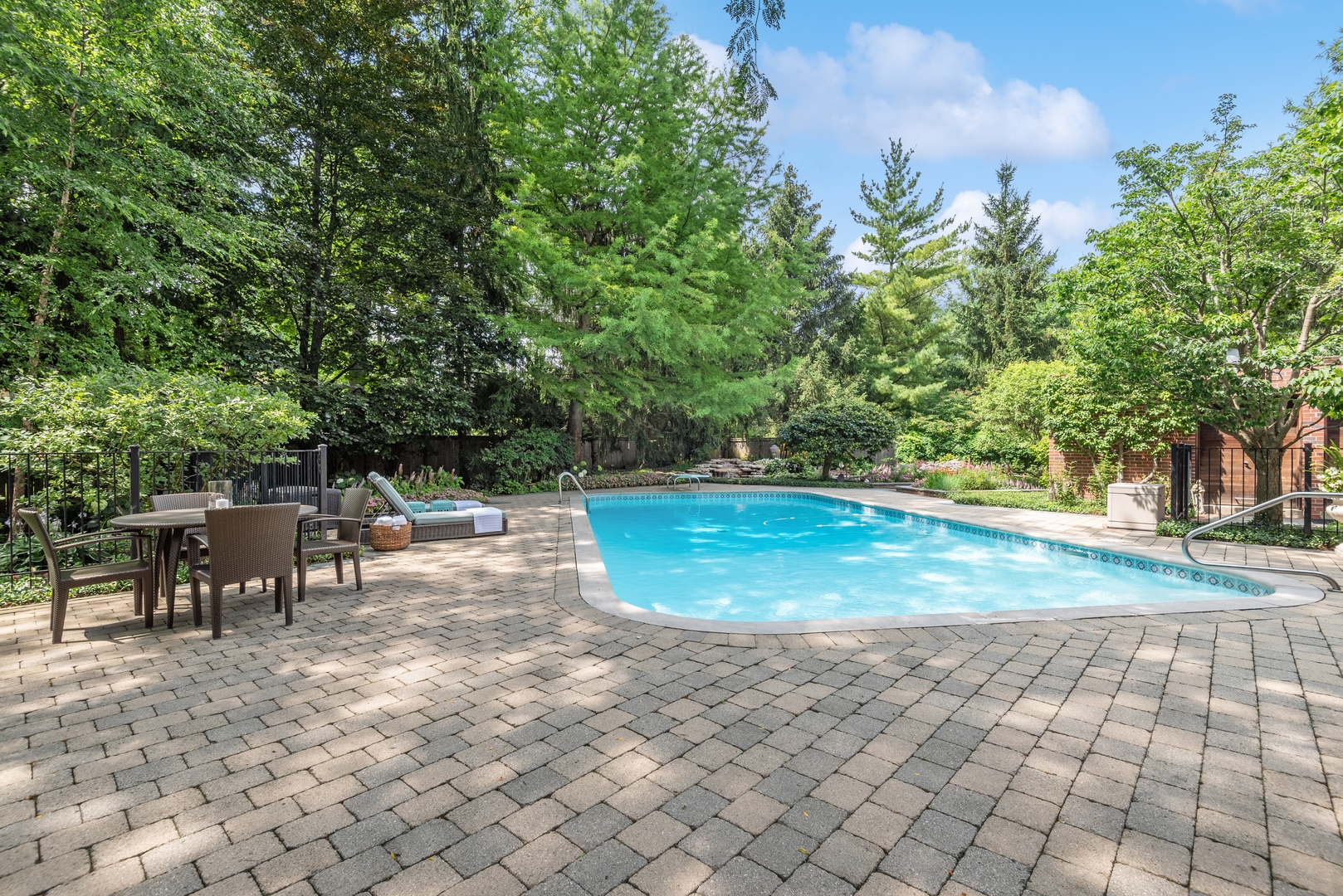 927 Romona Road Wilmette, IL 60091 - Photo 72 of 82 Gallery Image 72