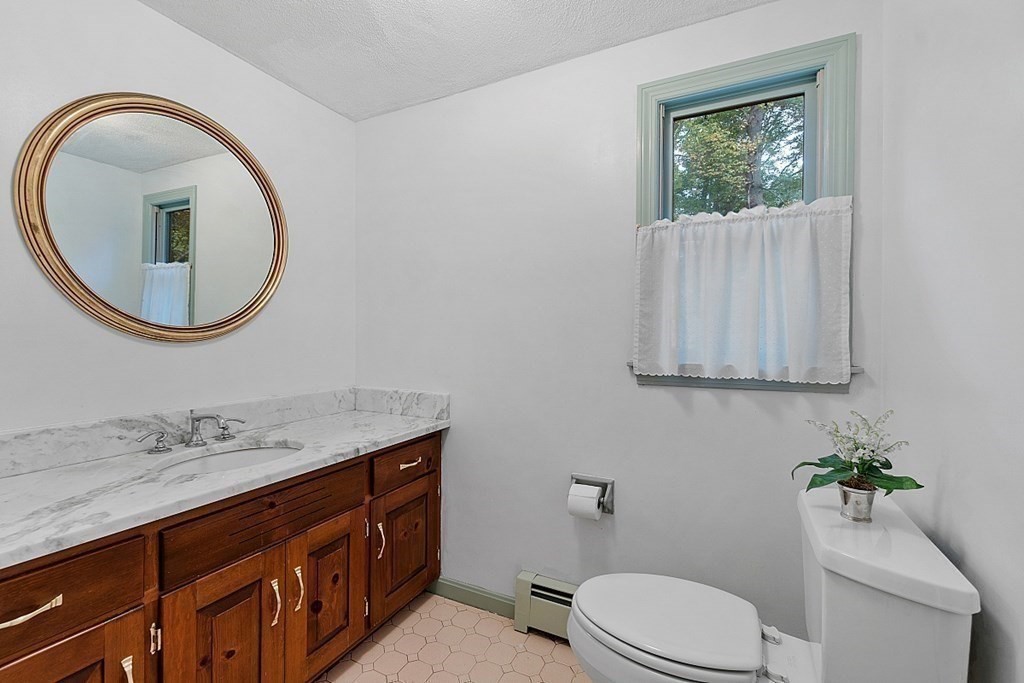 9 Whipple Road Hamilton, MA 01982 - Photo 12 of 32 Gallery Image 12
