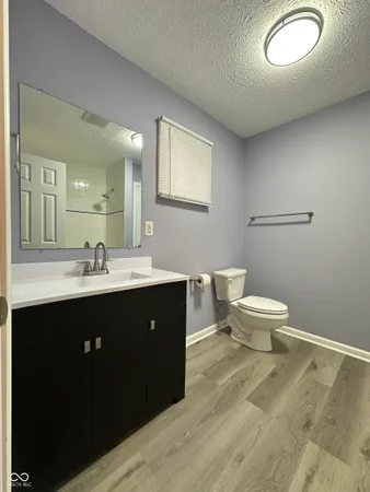 $300,000 | 305 Cardinal Drive, Whiteland, IN 46184