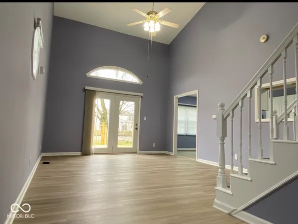 $300,000 | 305 Cardinal Drive, Whiteland, IN 46184