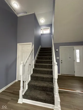 $300,000 | 305 Cardinal Drive, Whiteland, IN 46184