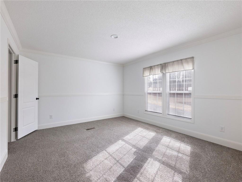 5222 Bogus Road Commerce, GA 30530 - Photo 6 of 43