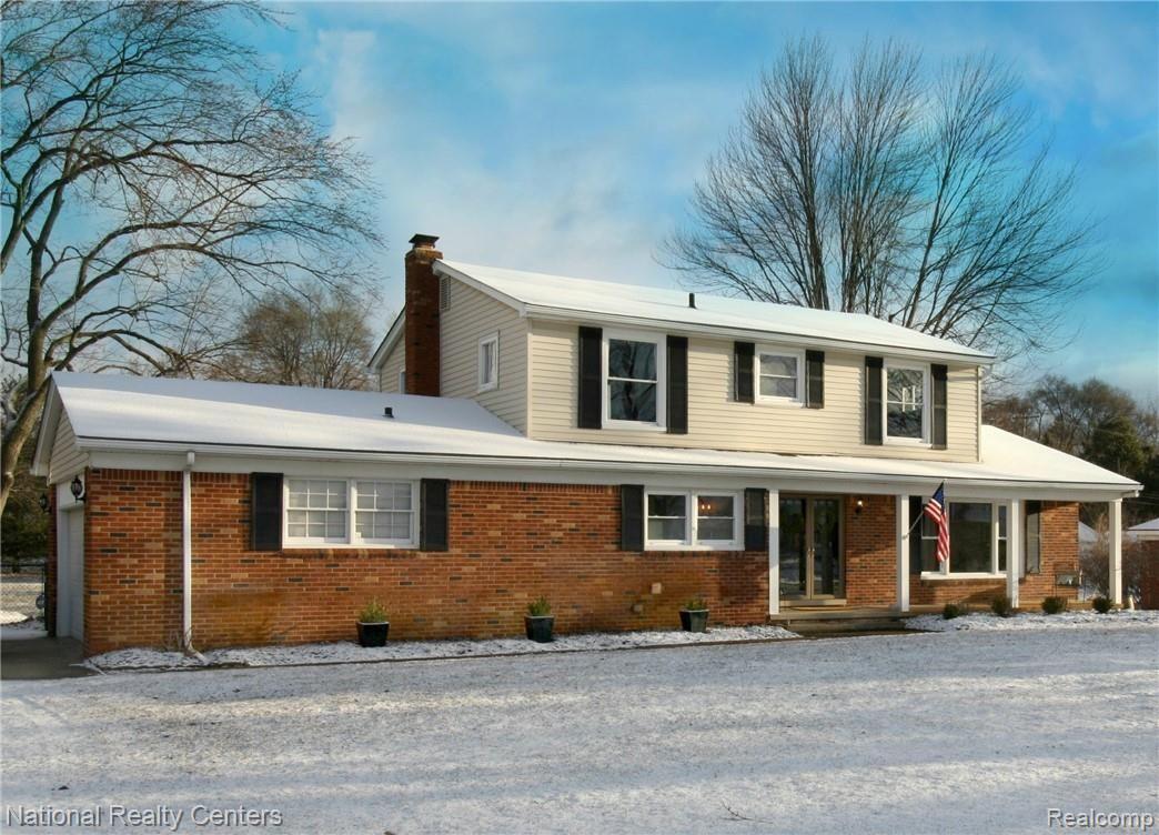 1875 Mackwood Road Rochester, MI 48307 - Photo 1 of 37 IMG_5297-2.jpg