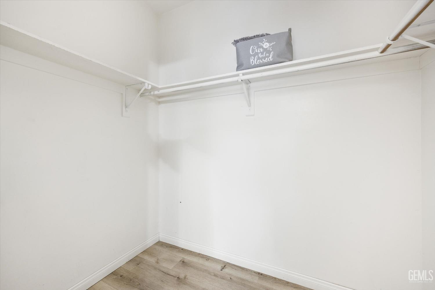 Undisclosed Address Bakersfield, CA 93307 - Photo 21 of 35 a view of small space