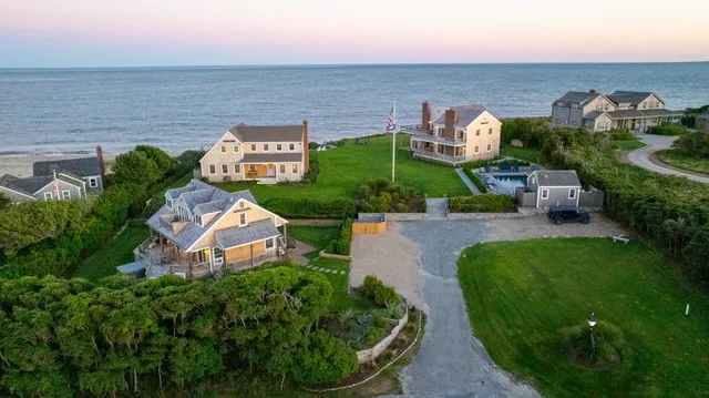 $18,990,000 | 1-3 &3a Reeds Way, Nantucket, MA 02554