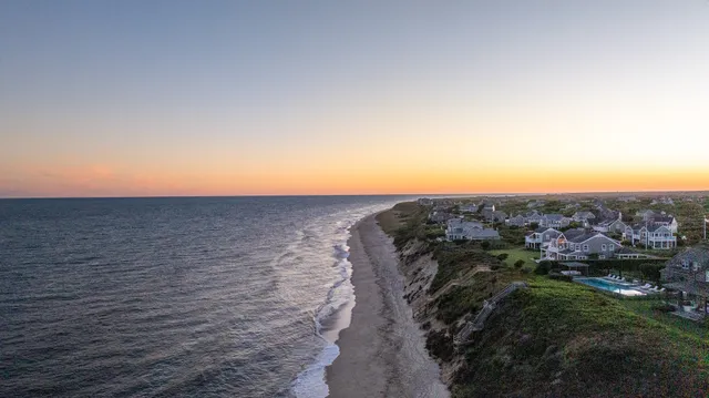 $18,990,000 | 1-3 &3a Reeds Way, Nantucket, MA 02554