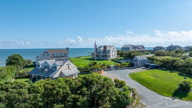$18,990,000 | 1-3 &3a Reeds Way, Nantucket, MA 02554