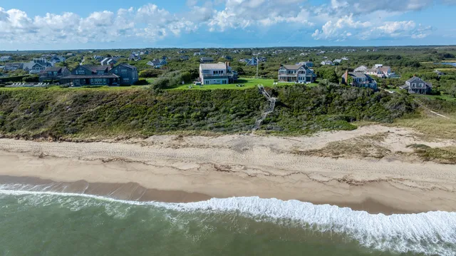 $18,990,000 | 1-3 &3a Reeds Way, Nantucket, MA 02554