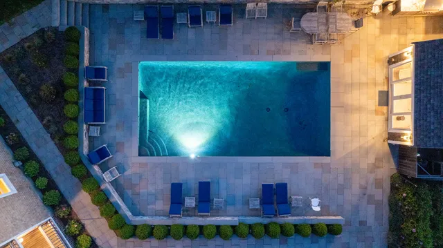 $18,990,000 | 1-3 &3a Reeds Way, Nantucket, MA 02554