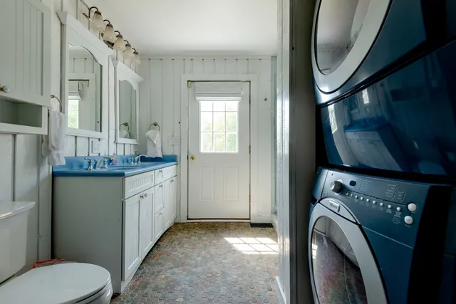 $18,990,000 | 1-3 &3a Reeds Way, Nantucket, MA 02554