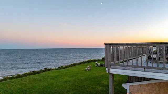 $18,990,000 | 1-3 &3a Reeds Way, Nantucket, MA 02554