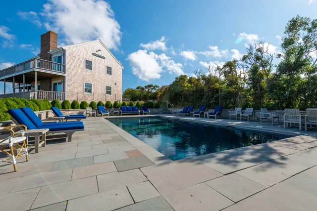 $18,990,000 | 1-3 &3a Reeds Way, Nantucket, MA 02554