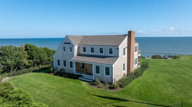 $18,990,000 | 1-3 &3a Reeds Way, Nantucket, MA 02554